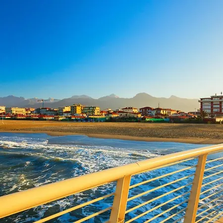 Vakantiehuis Caravel 16 Lido di Camaiore